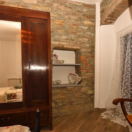 بيت ضيافة Il Borgo Del Castello Cremolino