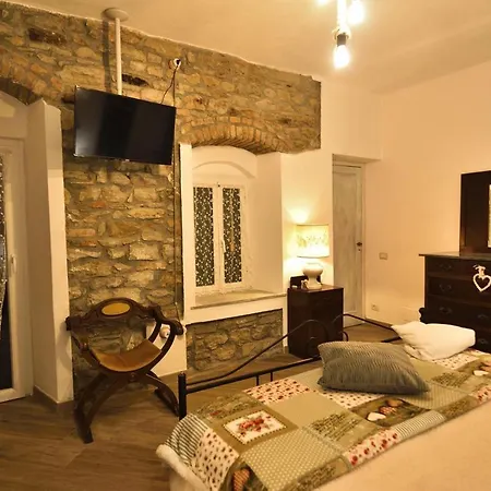 Il Borgo Del Castello 招待所 3*