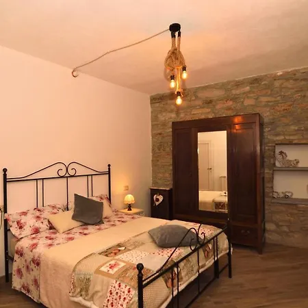 بيت ضيافة Il Borgo Del Castello Cremolino