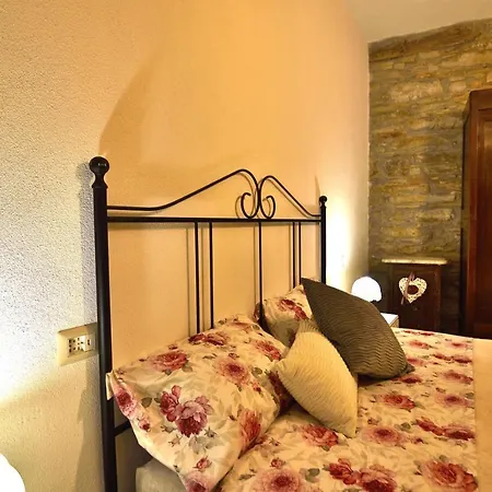 Il Borgo Del Castello Cremolino