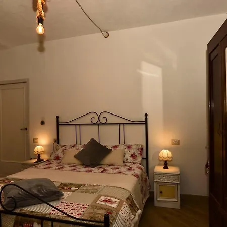 Il Borgo Del Castello Cremolino