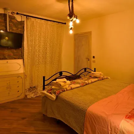 Il Borgo Del Castello Pensionat