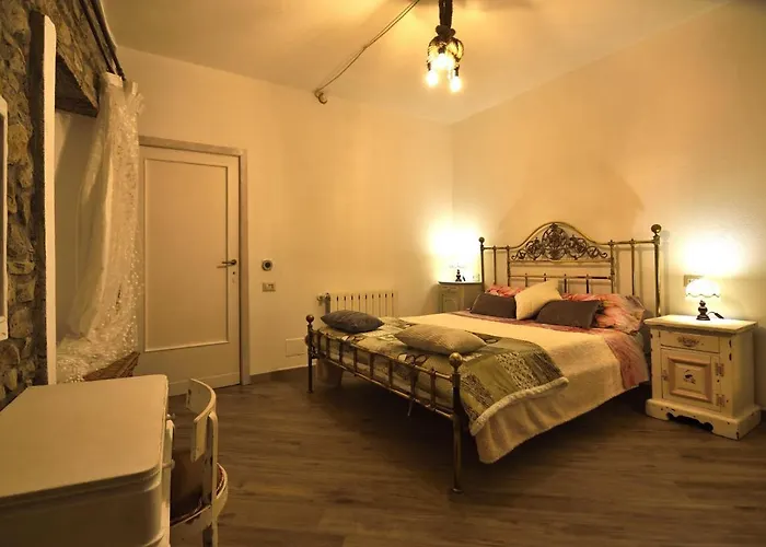 Vendégház Il Borgo Del Castello Cremolino